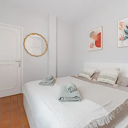 2bdr Ocean View & Large Private Terrace In Appartement *