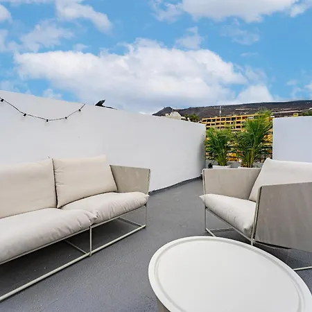 2bdr Ocean View & Large Private Terrace In Lägenhet *