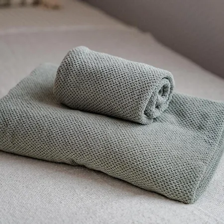 2bdr Ocean View & Large Private Terrace In 公寓 *