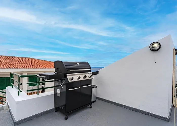 Апартаменты 2bdr Ocean View & Large Private Terrace In Пуэрто-де-Сантьяго