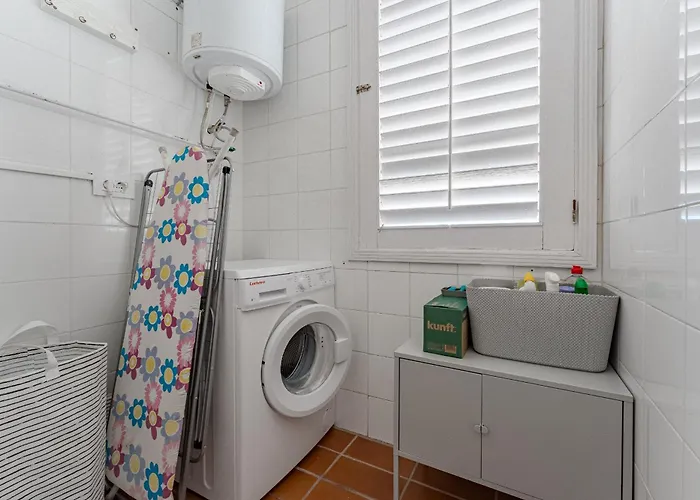 2bdr Ocean View & Large Private Terrace In *